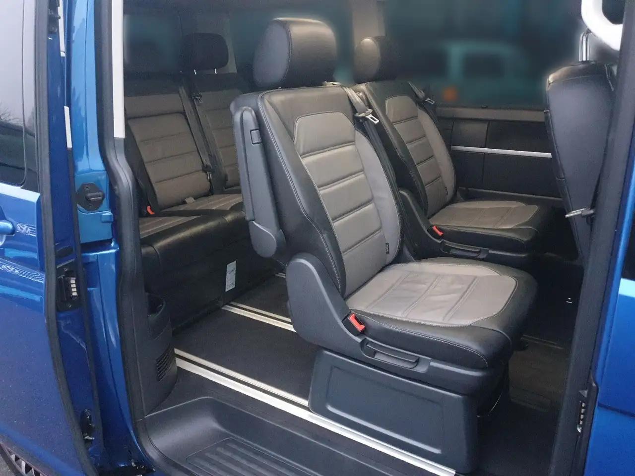 Volkswagen T6.1 Multivan 2.0 TDI DSG EDITION +AHK +LED +ACC +RKAM +LEDER +, миниатюра 11