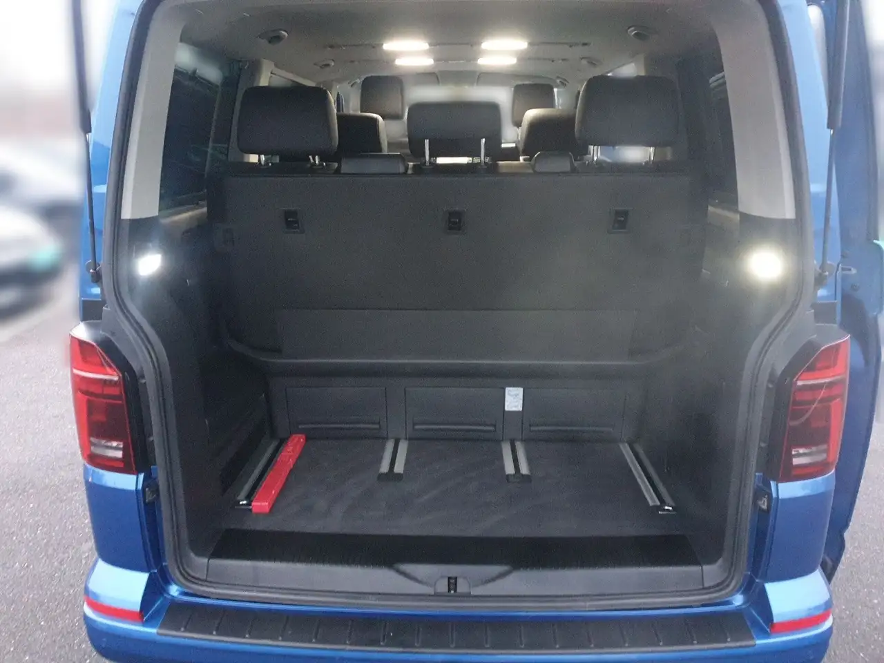 Volkswagen T6.1 Multivan 2.0 TDI DSG EDITION +AHK +LED +ACC +RKAM +LEDER +, миниатюра 15
