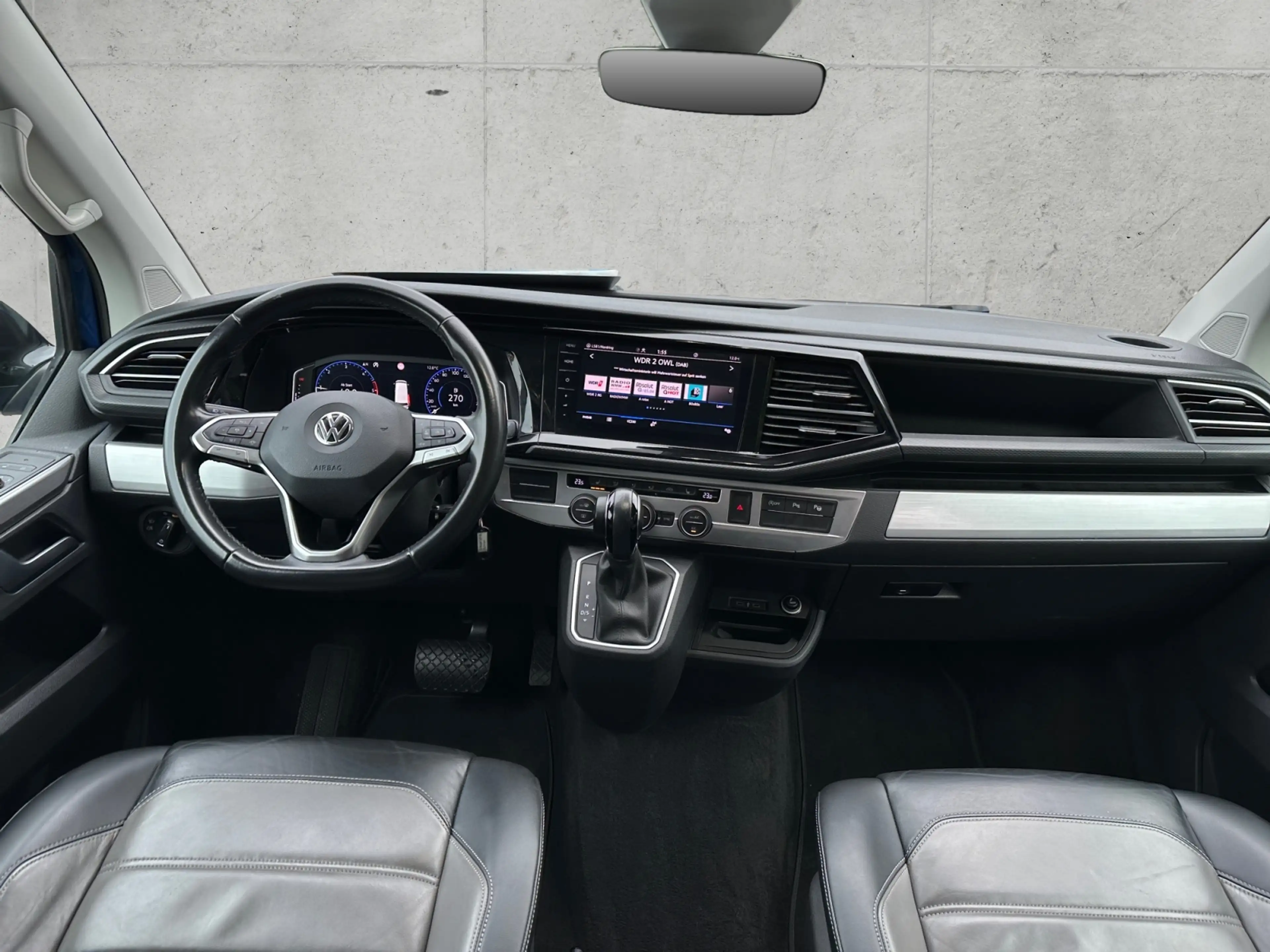 Volkswagen T6.1 Multivan 2.0 TDI DSG EDITION +AHK +LED +ACC +RKAM +LEDER + — photo 15