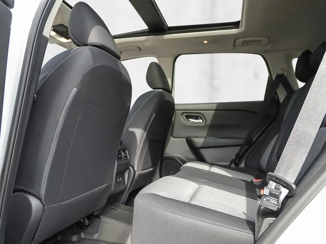 Nissan Rogue photo Nissan Rogue