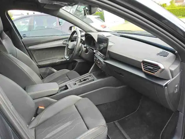 Cupra Formentor view 4