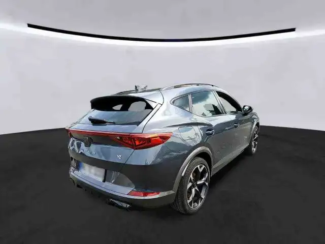 Cupra Formentor view 3