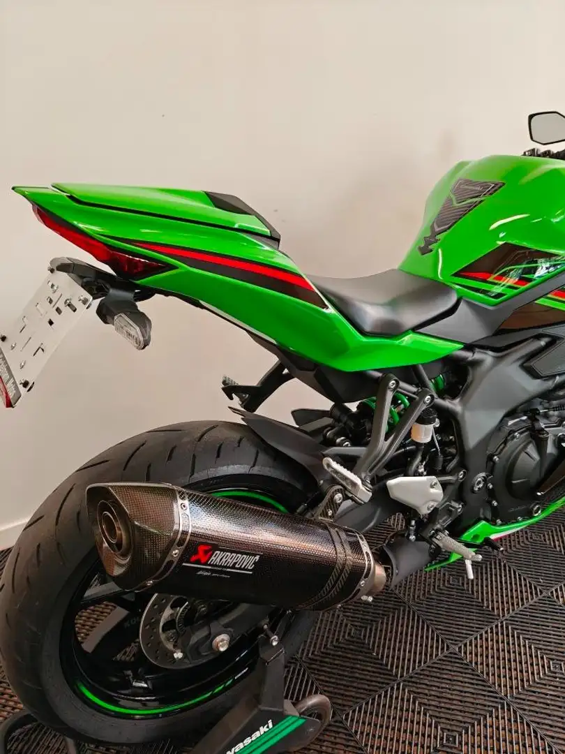 Kawasaki Ninja ZX-4RR RK Approved + Kit Performance zelena - 2