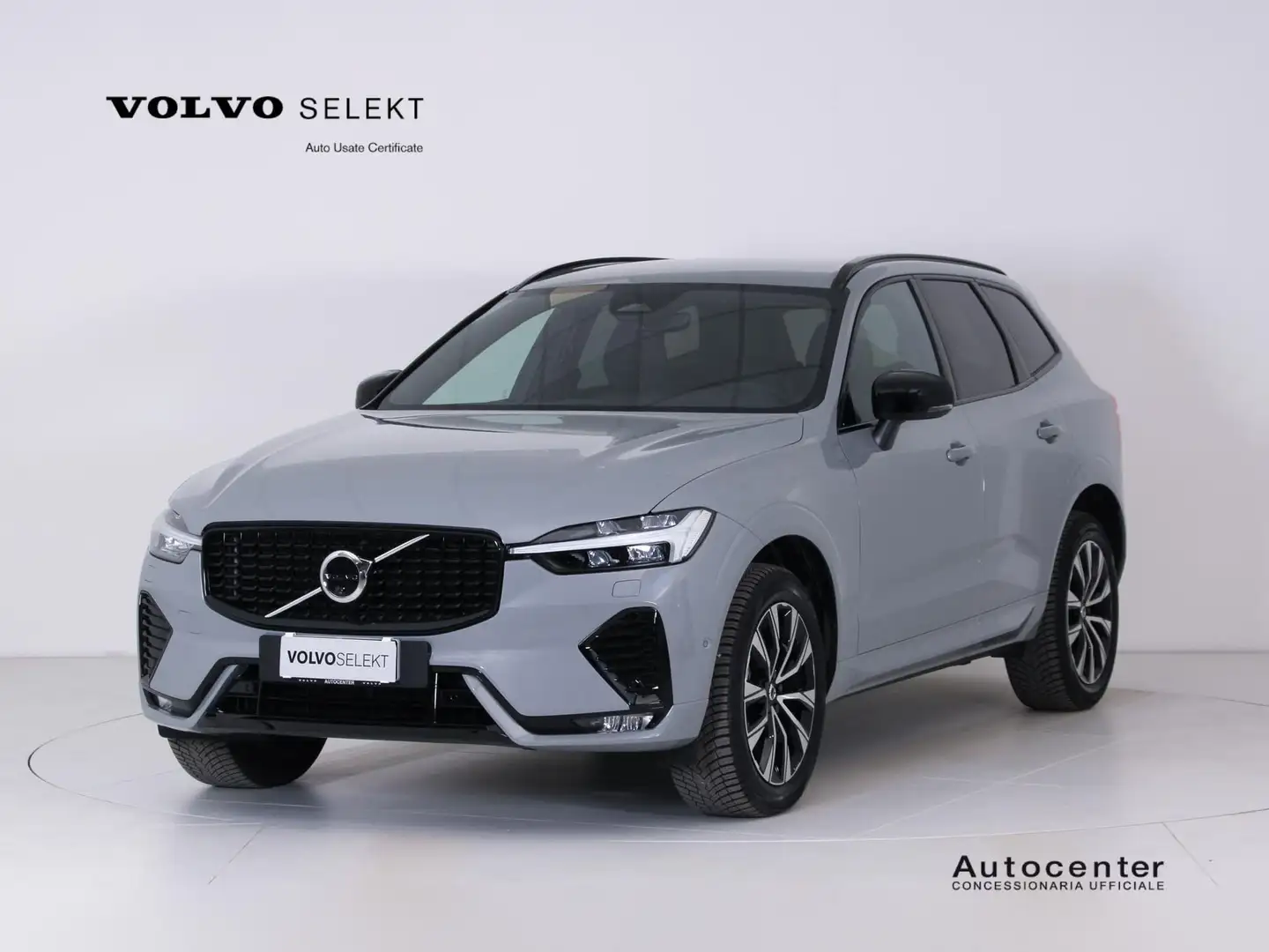 Volvo XC60 XC60 B5 (bz) 250CV AWD AUT PLUS DARK Grau - 1