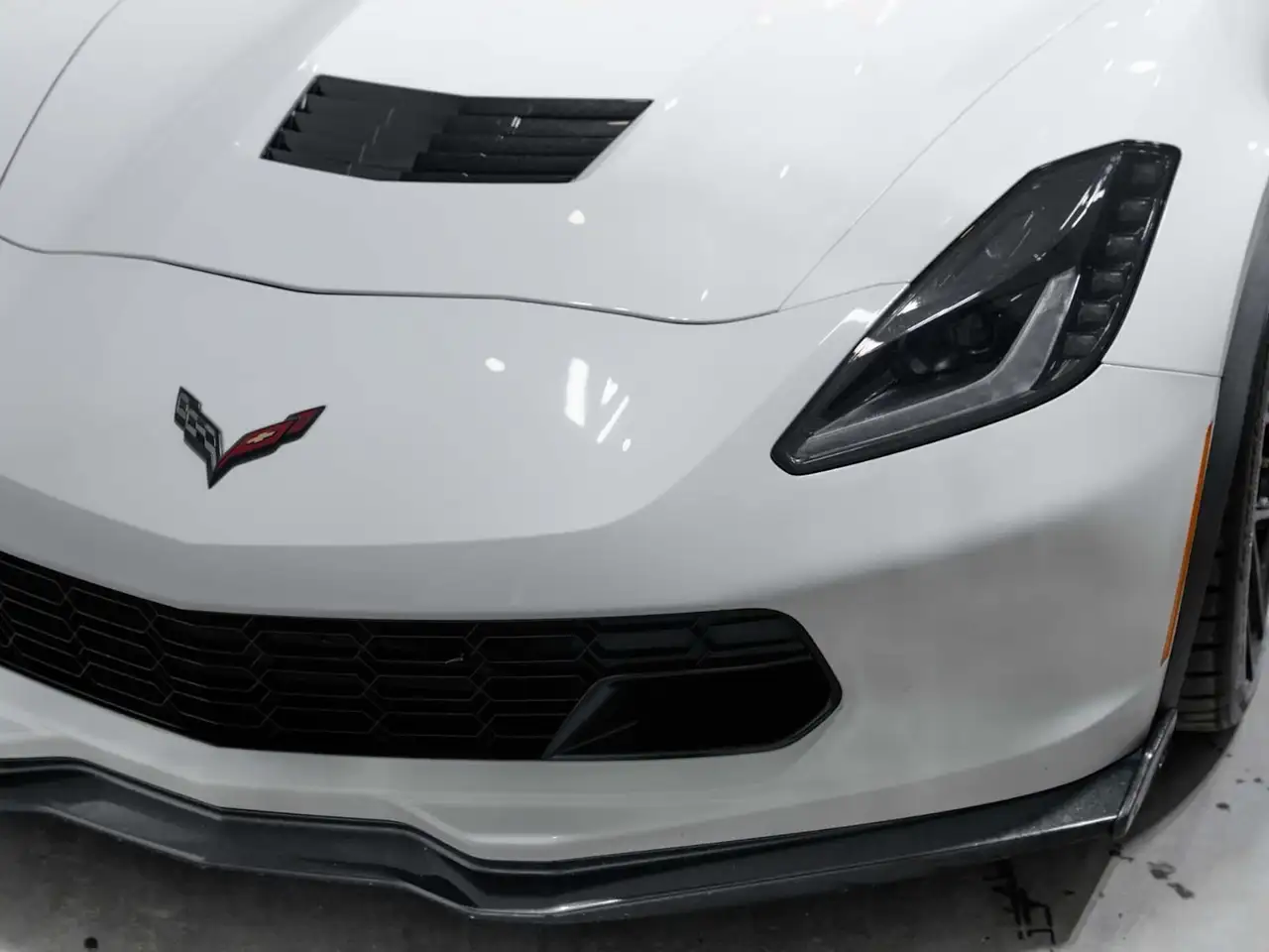 Chevrolet Corvette снимка Chevrolet Corvette