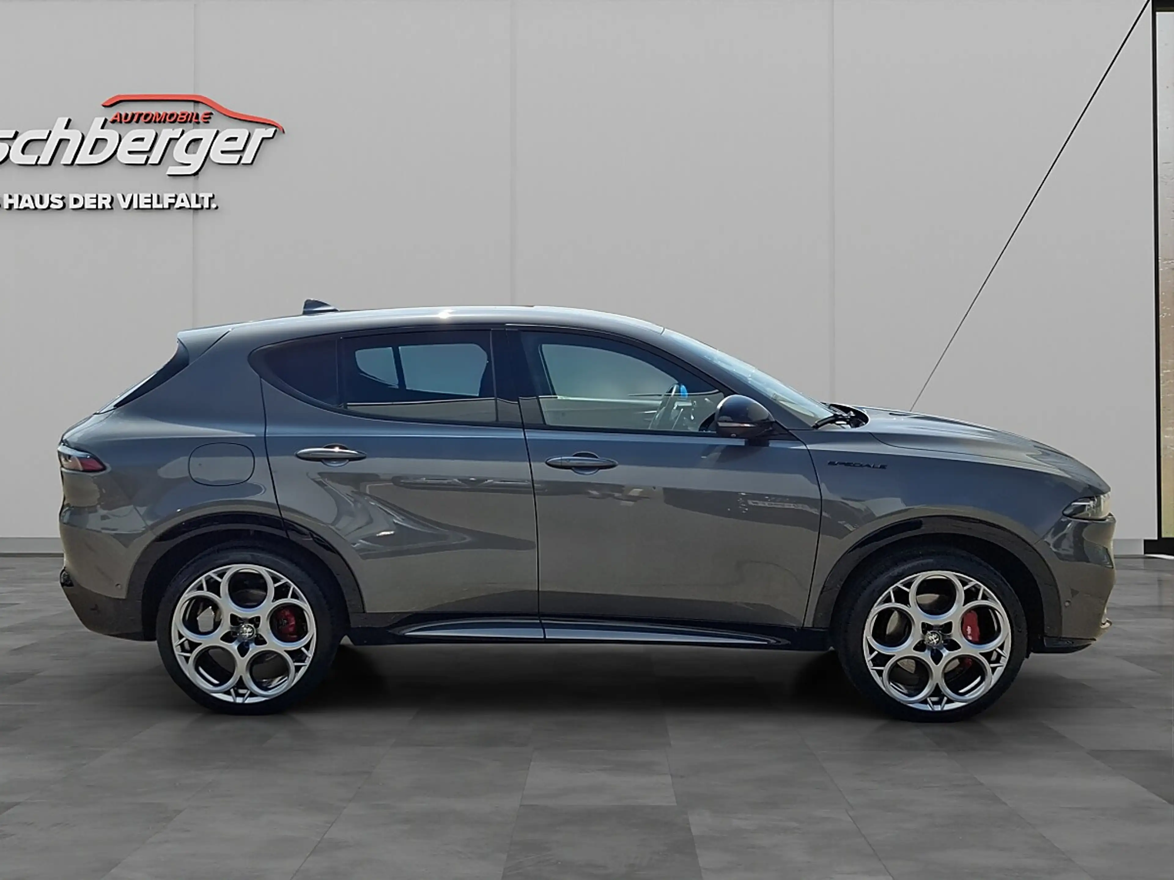 Alfa Romeo Tonale Edizione Speciale 1.3 T4 PHEV VGT e-AWD *Anhäng... — photo 4
