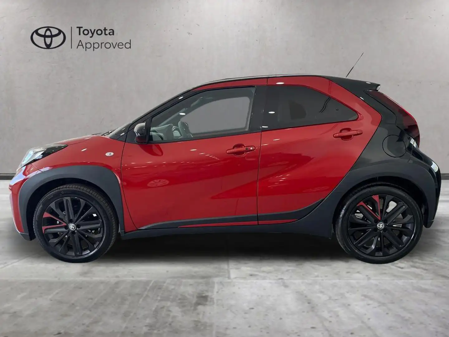 Toyota Aygo X Aygo X 1.0 Lounge Air 72cv Rouge - 2