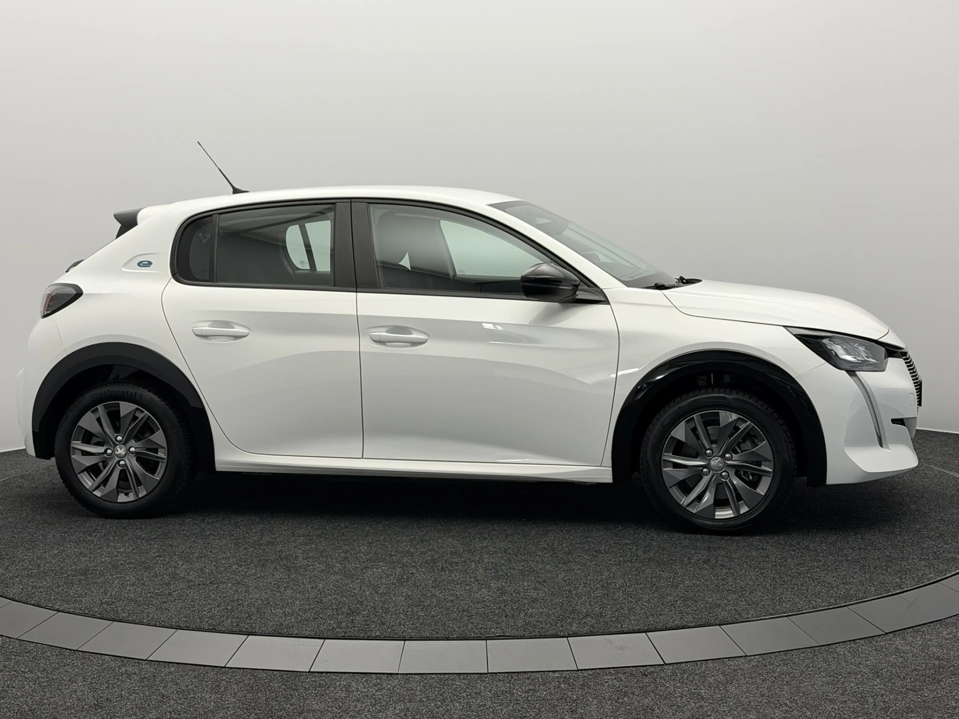 Peugeot e-208 EV Active Pack 50 kWh | SoH 96,4% | 3-Fase | Navig — photo 7