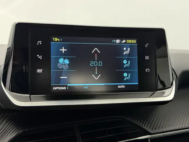 Peugeot E-208 view 10