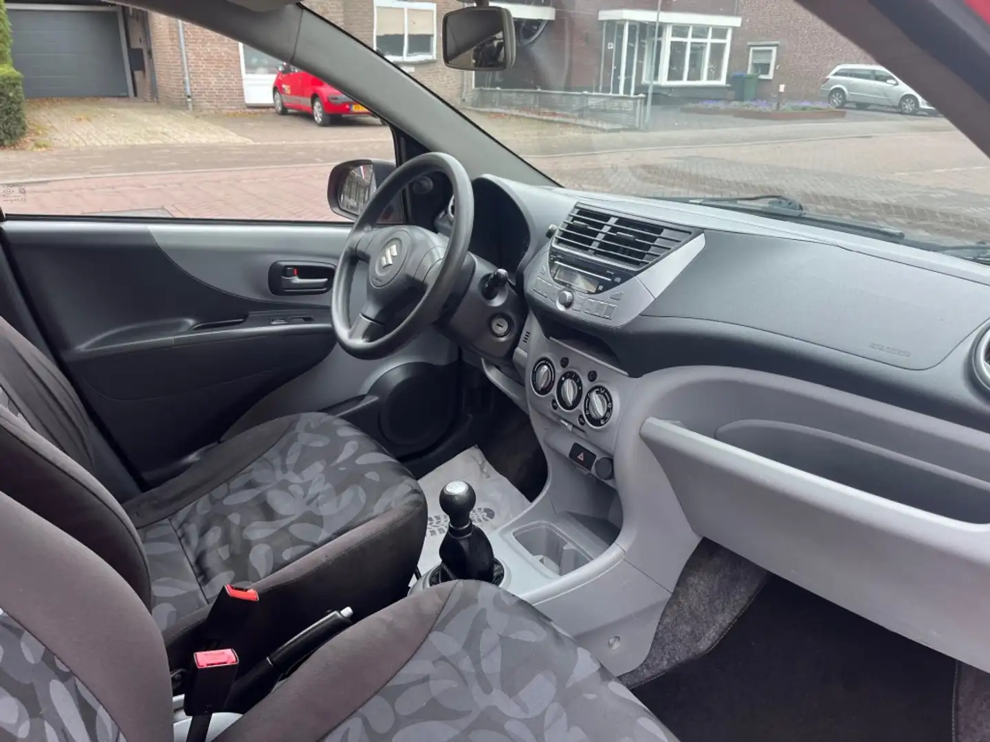 Suzuki Alto 1.0 COMFORT PLUS / AIRCO / TREKHAAK / RADIO-CD / E Rood - 2