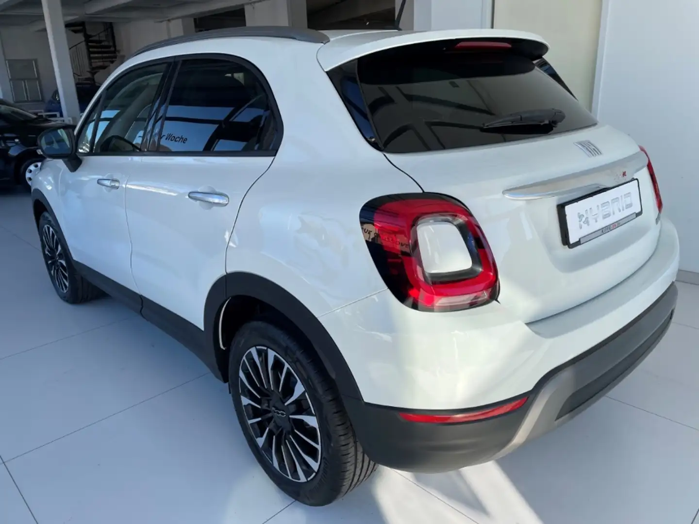 Fiat 500X 1.5 Cross Hybrid Automatik Apple Klimaauto. Komfor Weiß - 2