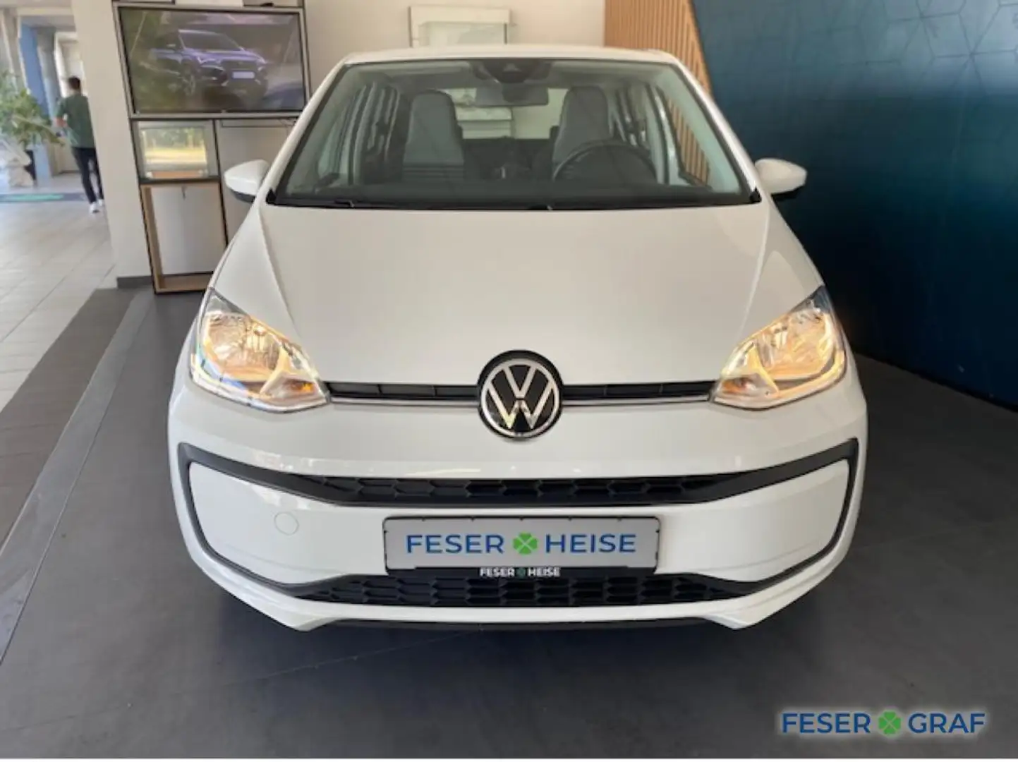 Volkswagen up! 1.0 Move PDC*Tempomat*RearView*Bluetooth* Weiß - 2