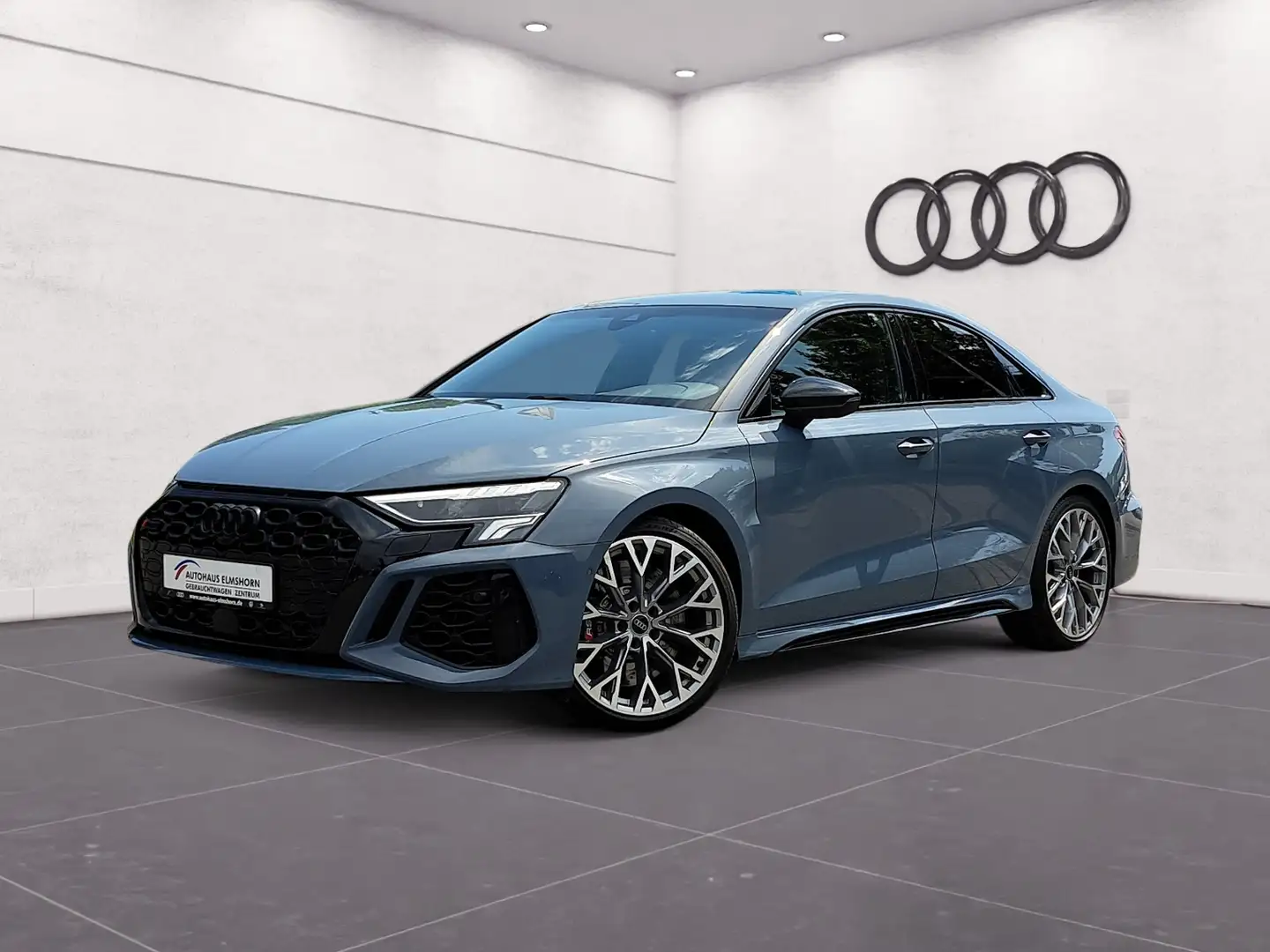 Audi RS3 Lim. S tronic NAV KAM APP LED 19" PDC SHZ Grau - 2