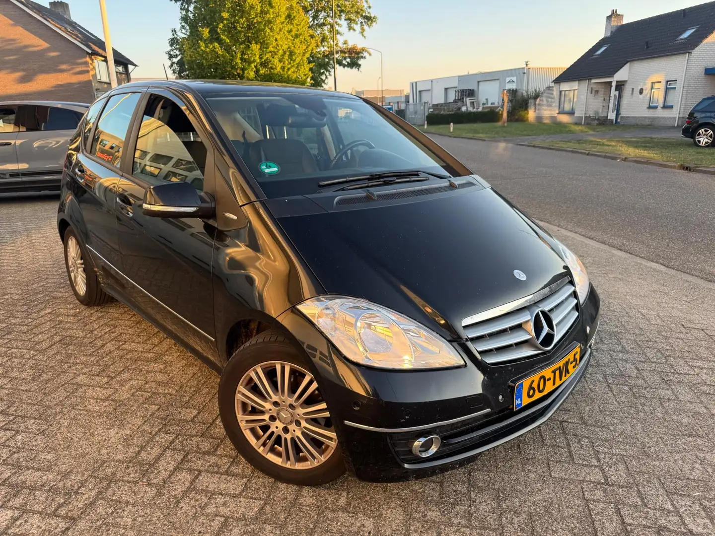 Mercedes-Benz A 180 CDI Avantgarde Automaat, Airco, Trekhaak Zwart - 1