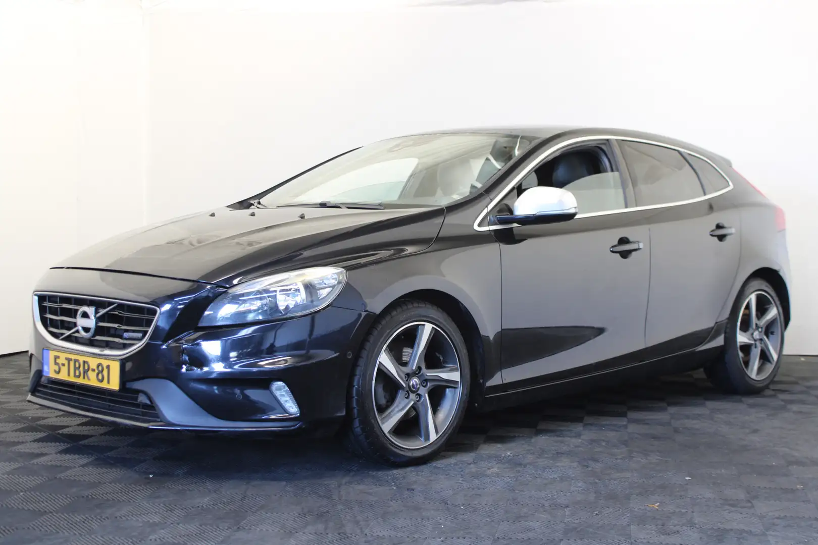 Volvo V40 1.6 D2 R-Design |Pano| Schwarz - 1