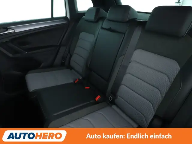 Volkswagen Tiguan view 14