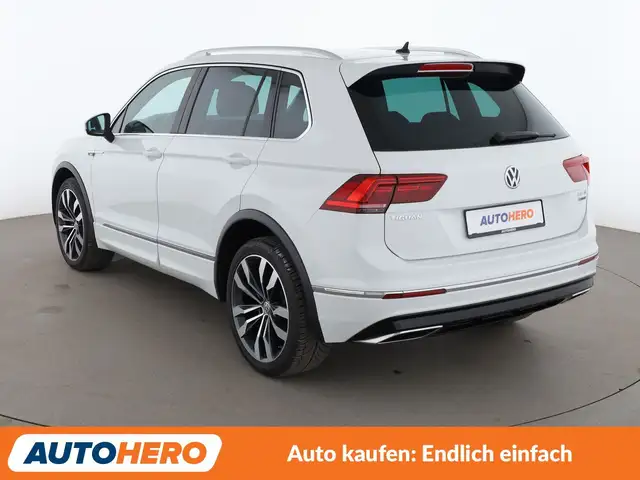 Volkswagen Tiguan view 4