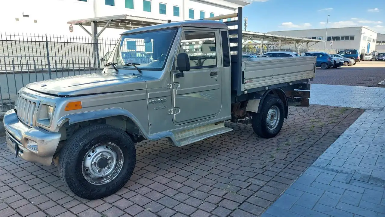 Mahindra Bolero
