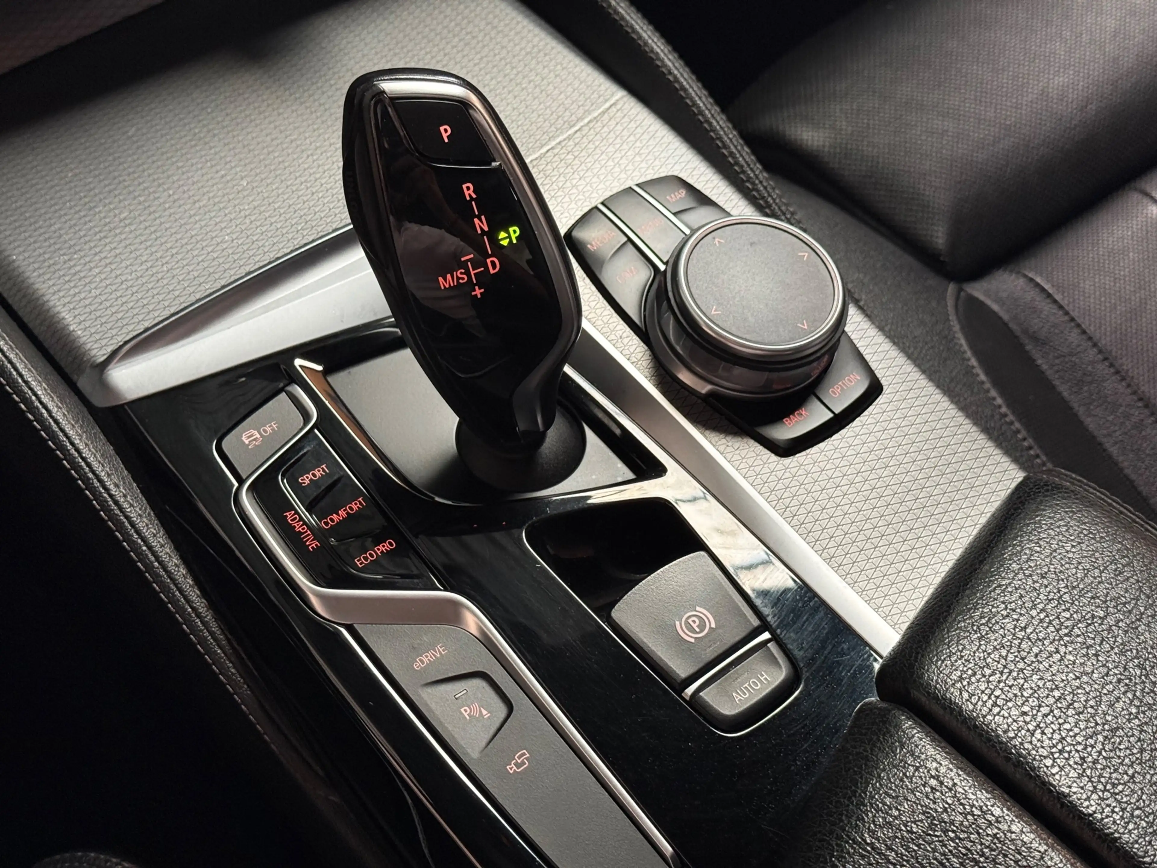 BMW 530 5-serie 530e iPerformance High Executive | Stoelve — photo 21