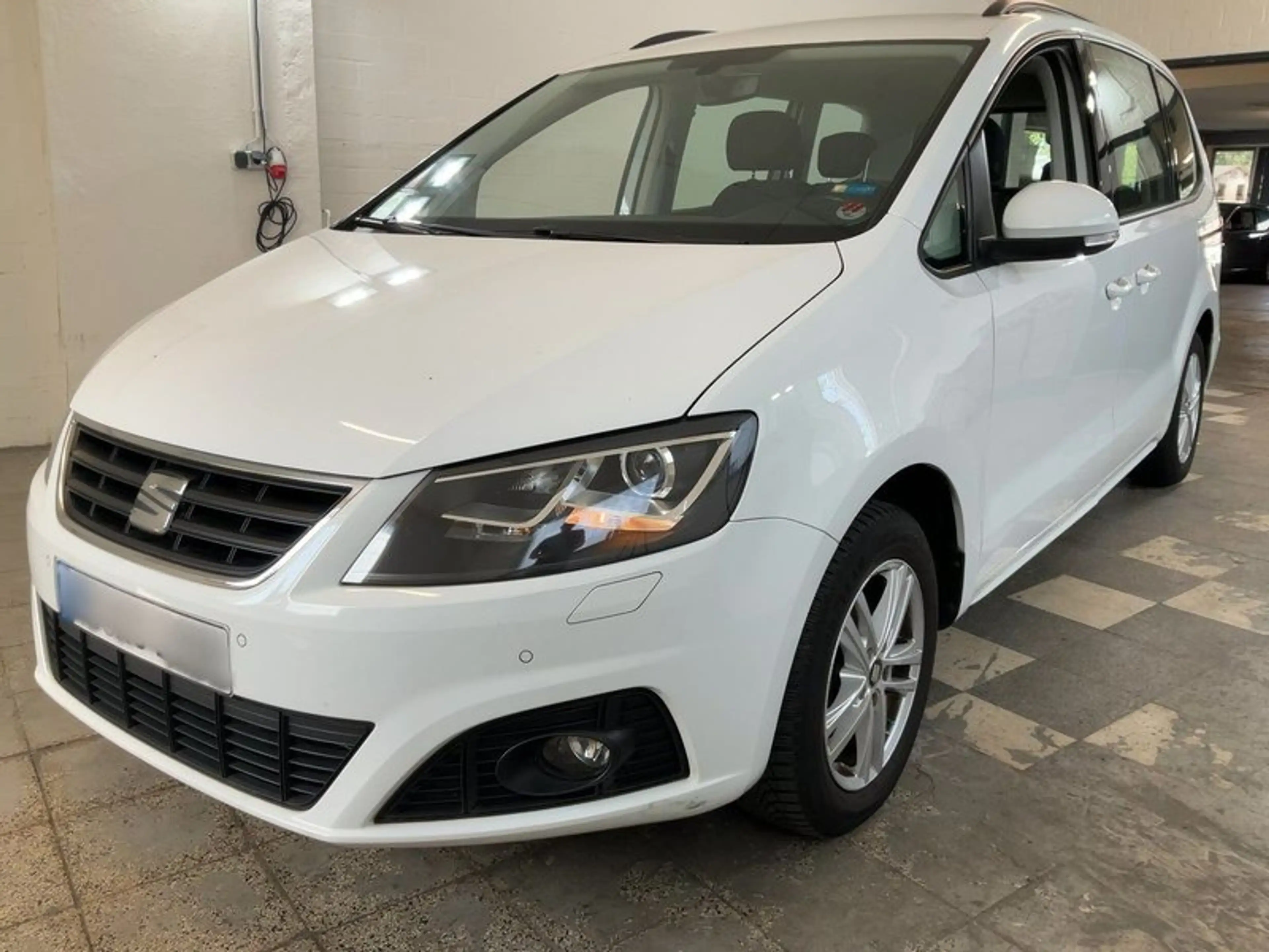 SEAT Alhambra Style KAMERA*NAVI*PDC* — photo 2