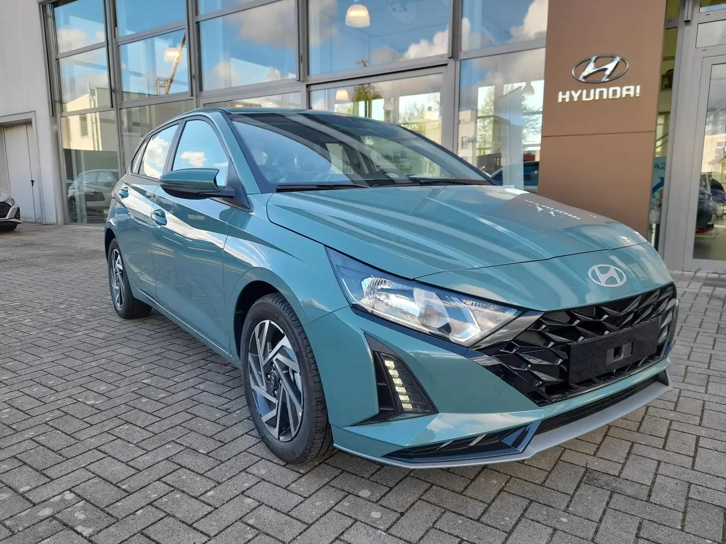 Hyundai i20 FL 1.0 T-GDI Trend.Komfortpaket,Bose,Navi Grün - 2