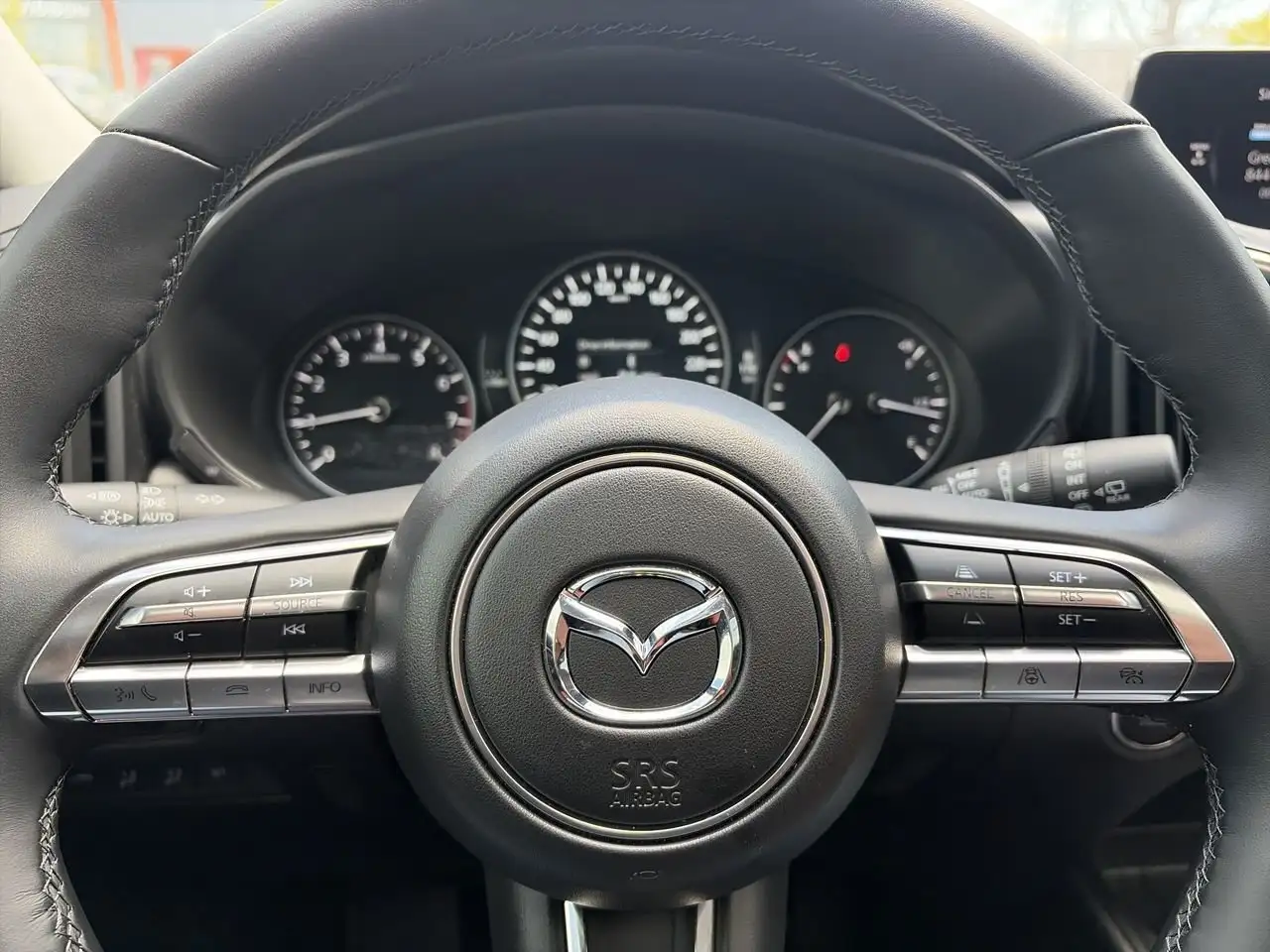 Mazda CX-50 снимка Mazda CX-50
