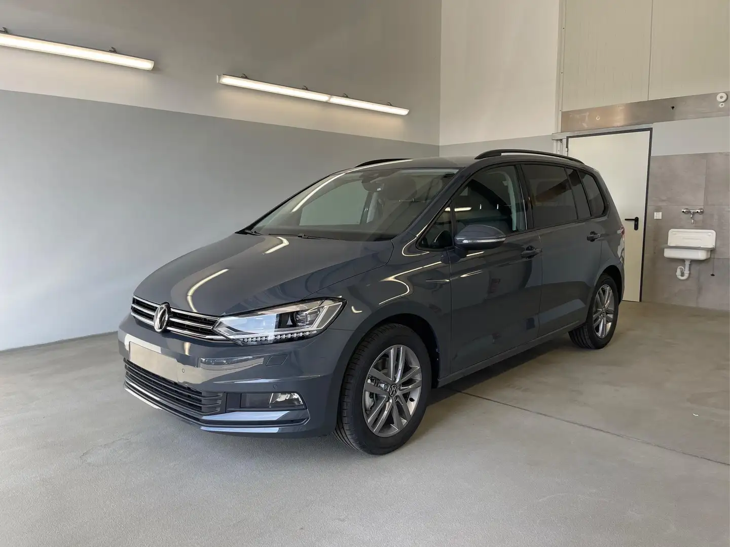 Volkswagen Touran Comfortline 7Si+IQ.Light+TrailerAss+Cam 1.5 TSI... Grau - 1