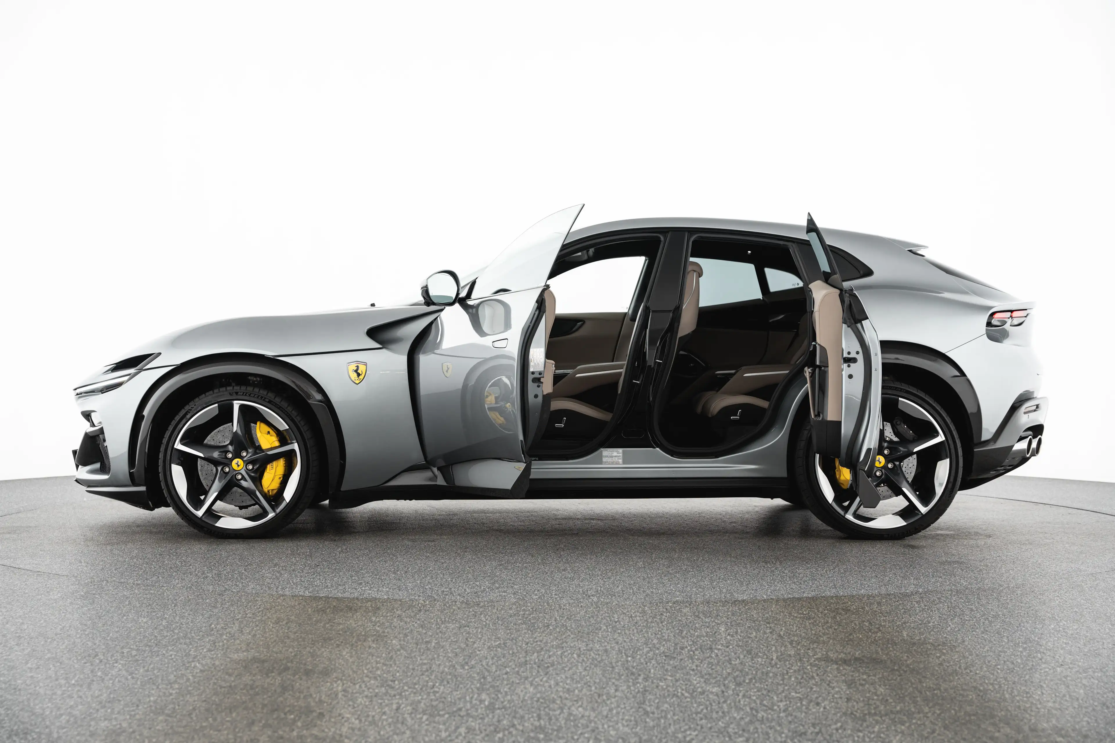 Ferrari Purosangue Purosangue — photo 8