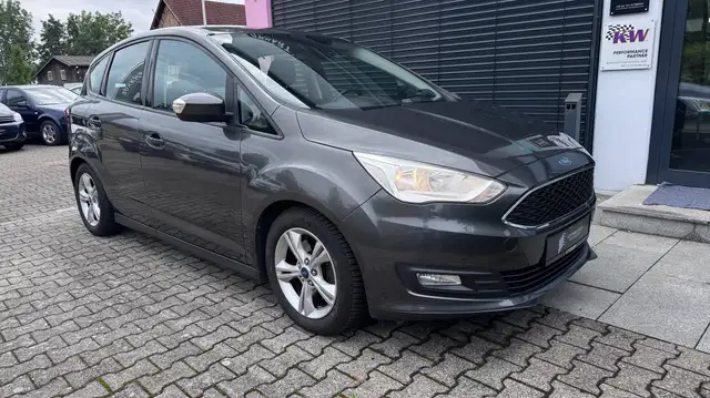 Ford C-Max view 8