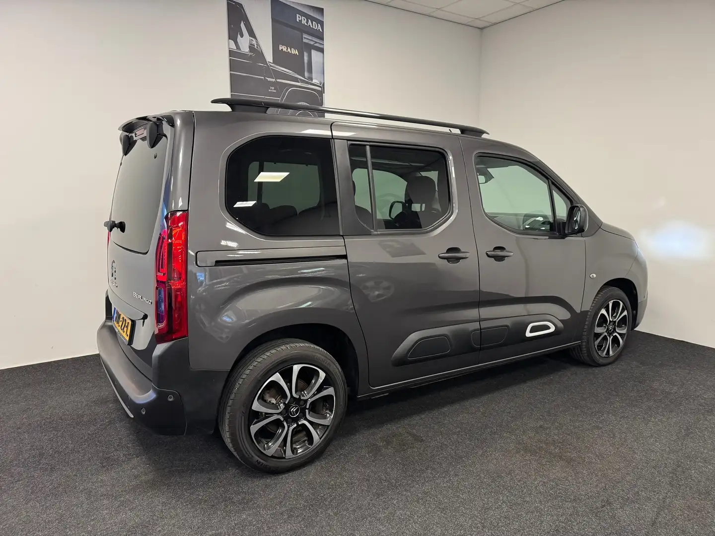 Citroen Berlingo 1.2 PureTech Shine // Automaat // Keyless // HUD / Grijs - 2