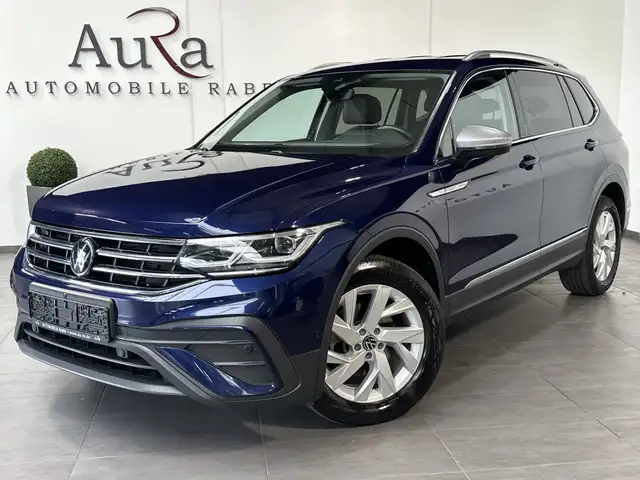 Volkswagen Tiguan Allspace view 2