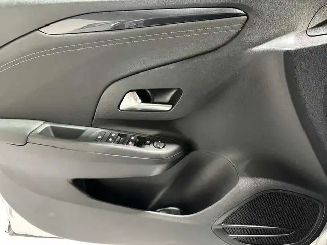 Opel Corsa view 10
