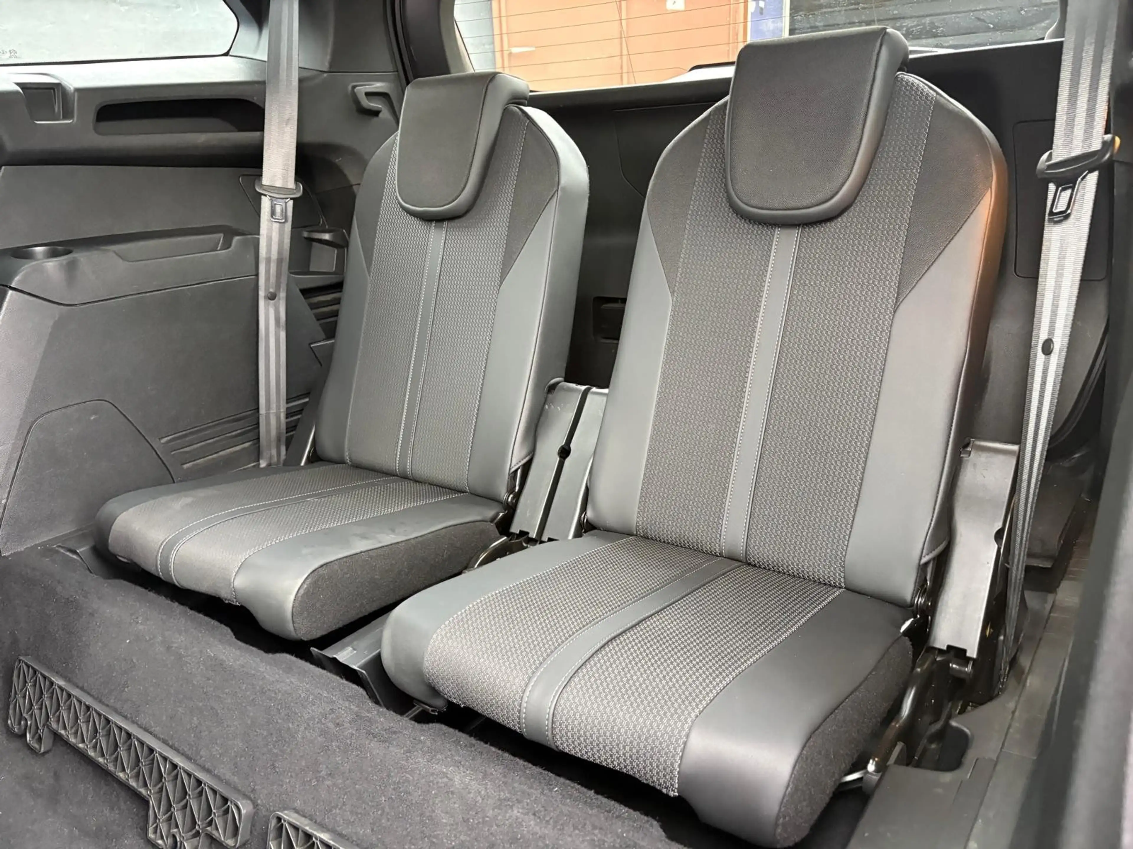 Peugeot 5008 1.5 BlueHDi GT EAT8 7PL. | | TVA — photo 12