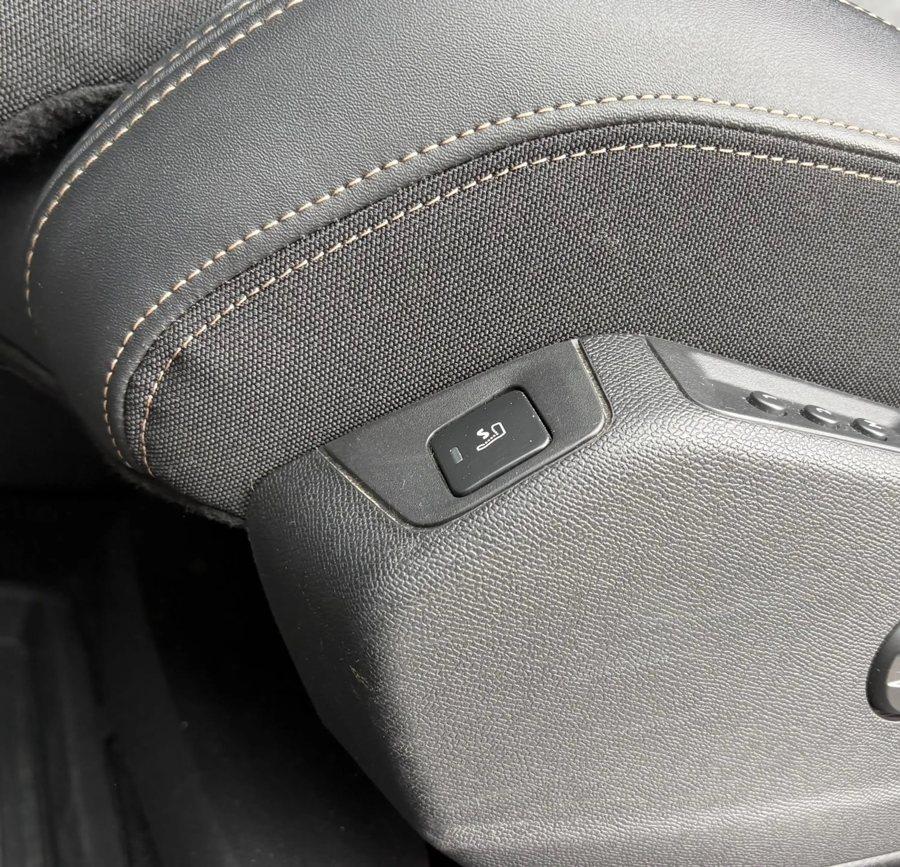 Peugeot 5008 1.5 BlueHDi GT EAT8 7PL. | | TVA — photo 14