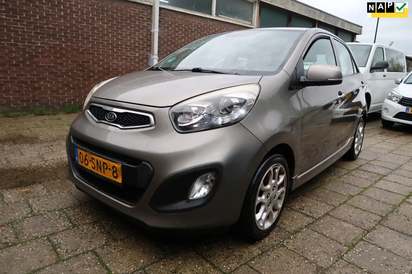 Kia Picanto 1.2 CVVT Comfort Pack Grijs - 1