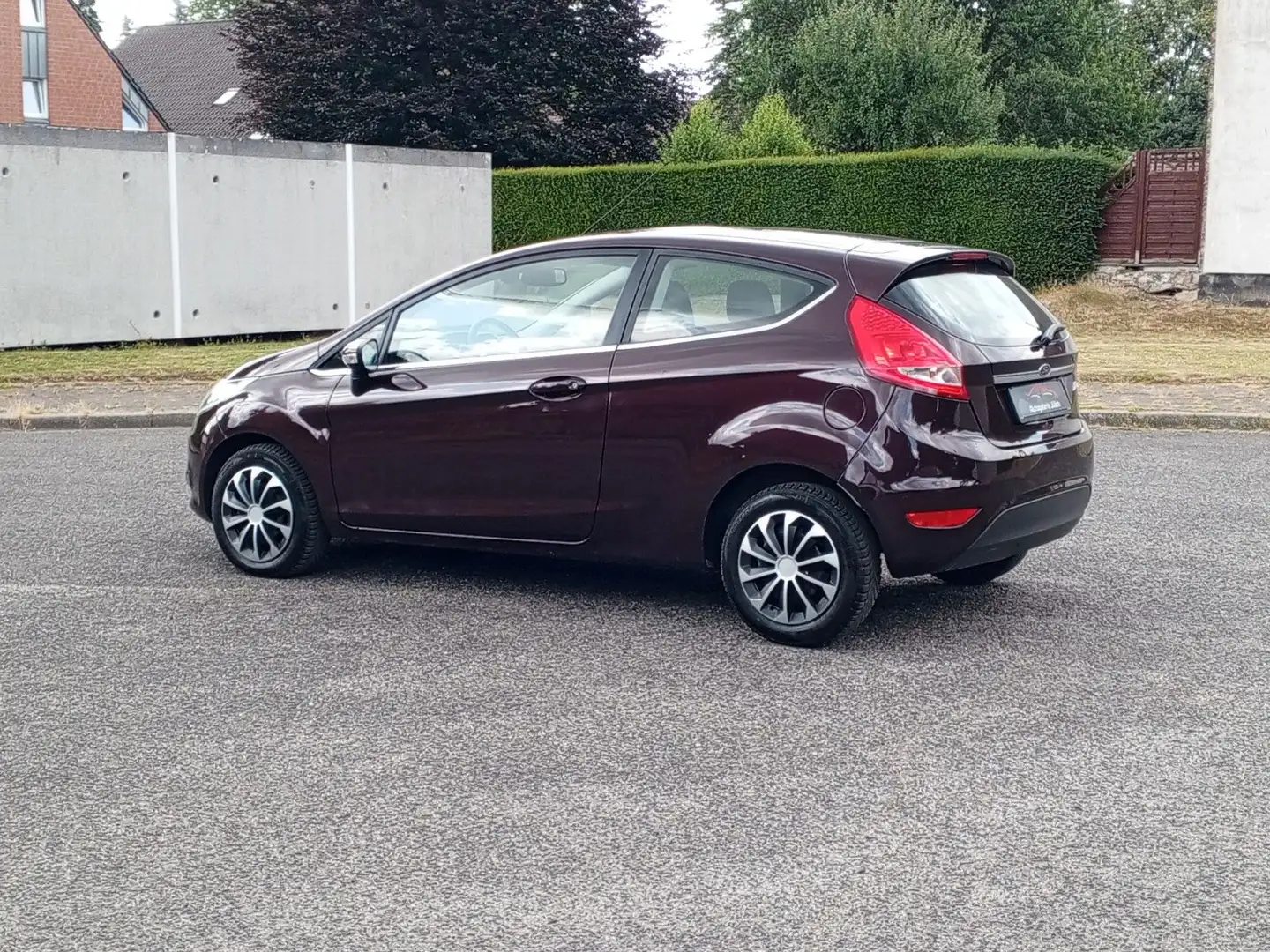 Ford Fiesta Titanium*wenig km*Klima Rouge - 2