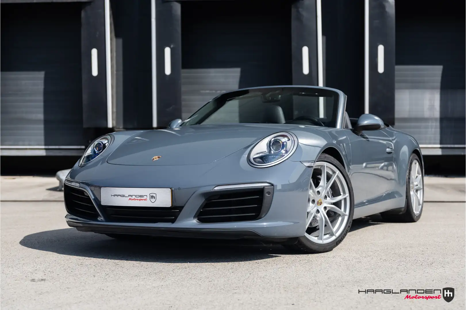 Porsche 991 911/991 Cabrio MK2 3.0 Carrera Gris - 1