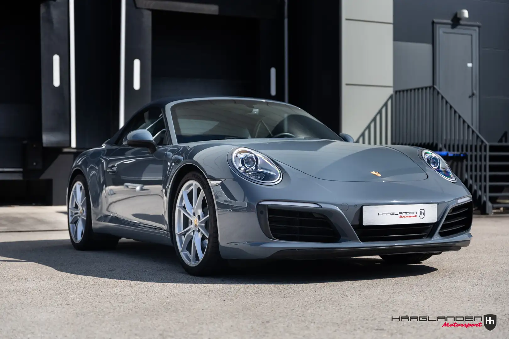 Porsche 991 911/991 Cabrio MK2 3.0 Carrera Gris - 2