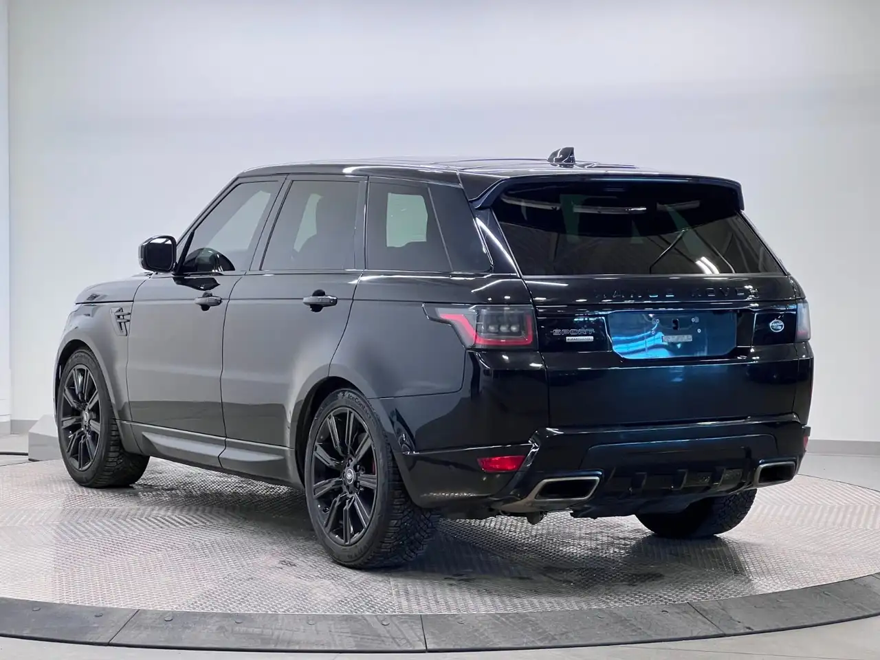 Land Rover Range Rover Sport снимка Land Rover Range Rover Sport