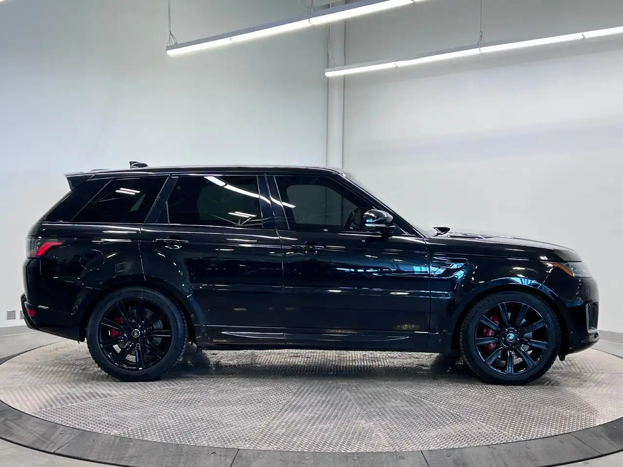Land Rover Range Rover Sport снимка Land Rover Range Rover Sport