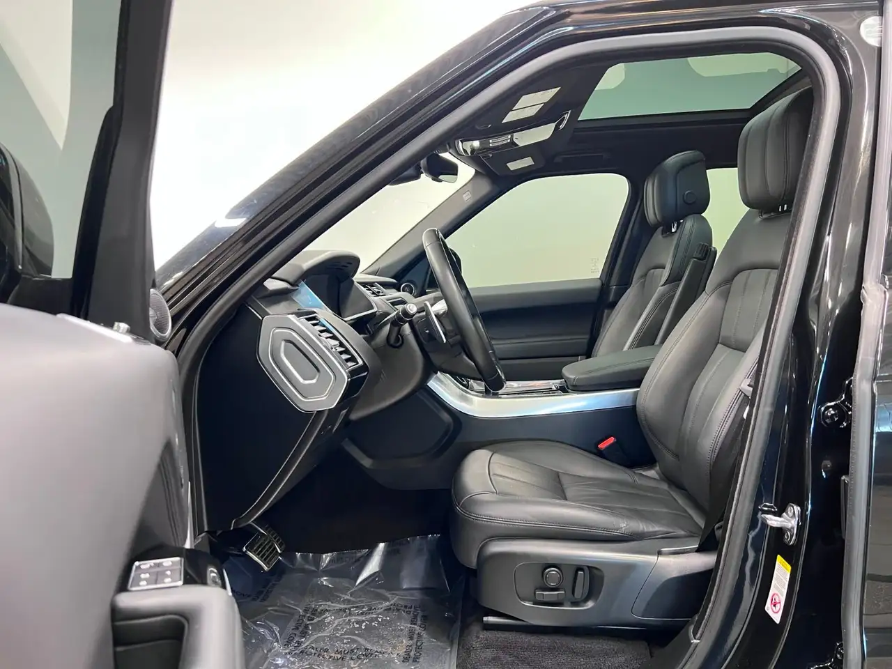 Land Rover Range Rover Sport снимка Land Rover Range Rover Sport