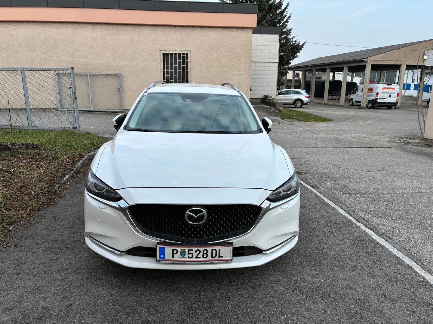 Mazda 6 Mazda 6 Sport Combi CD150 Revolution Aut. Revolution Weiß - 2
