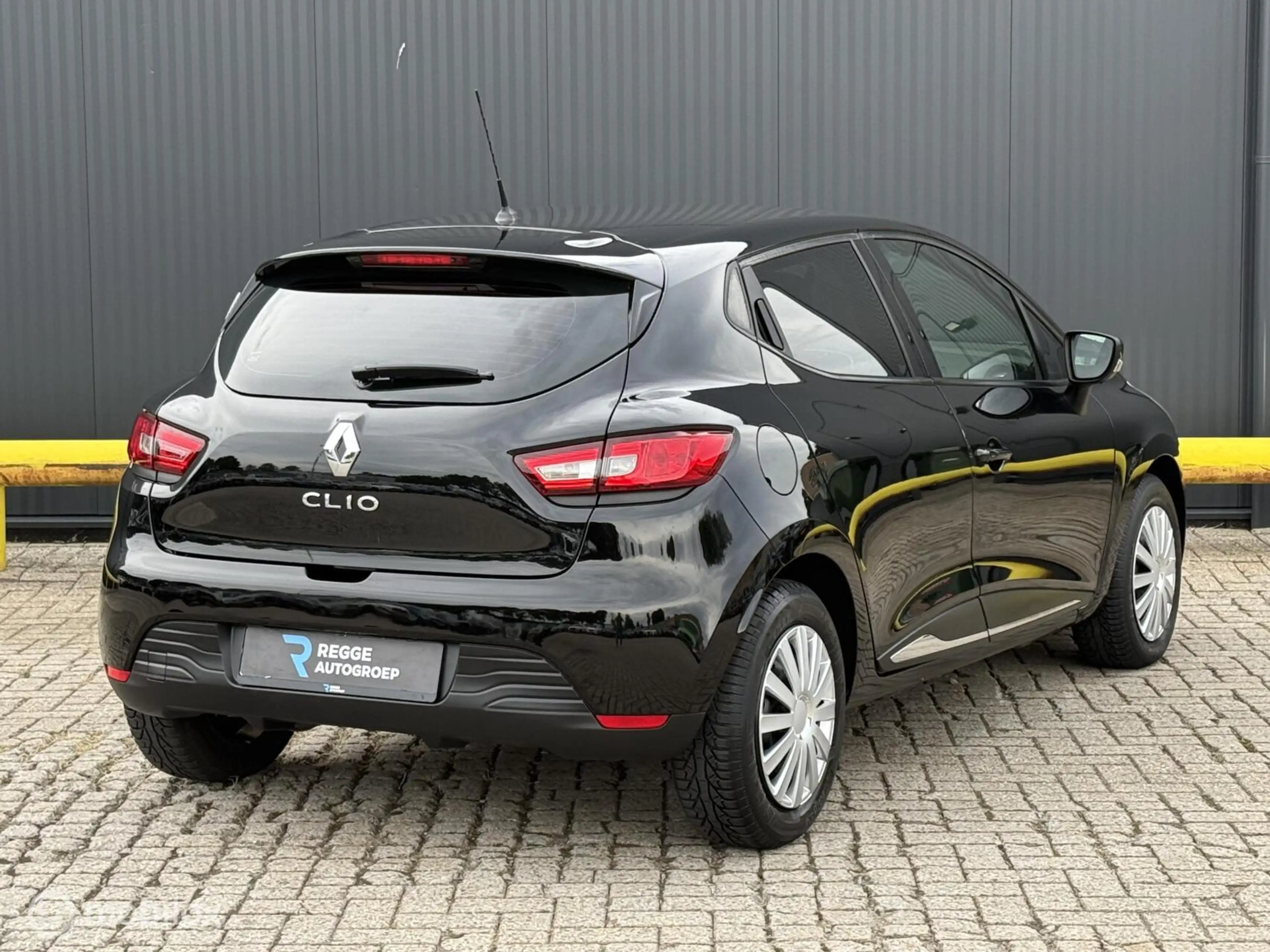 Renault Clio 1.2 16V Dynamique AIRCO | NAVI | CRUISE — photo 3