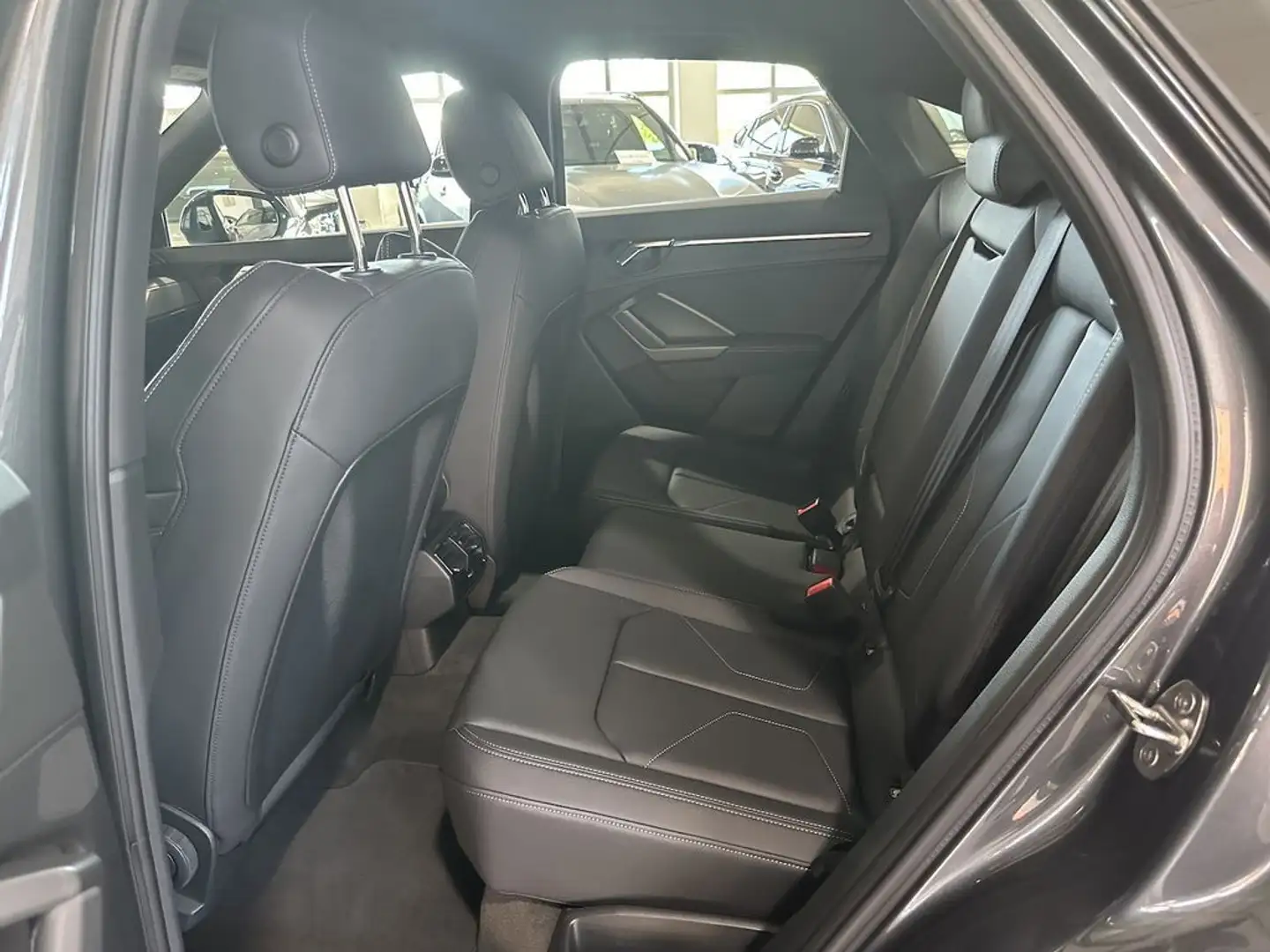 Audi Q3 35 TDI S LINE BVA PACK CUIR LEASING POSSIBLE A PAR Noir - 2