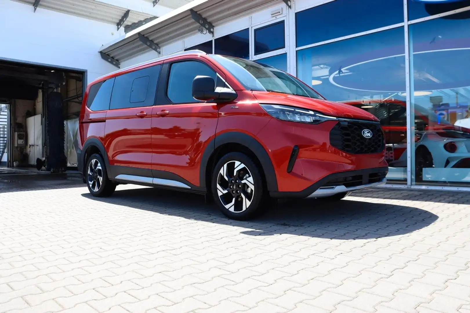 Ford Tourneo Custom Active 320/L1 3,99%* AHK 4x4 Rot - 2