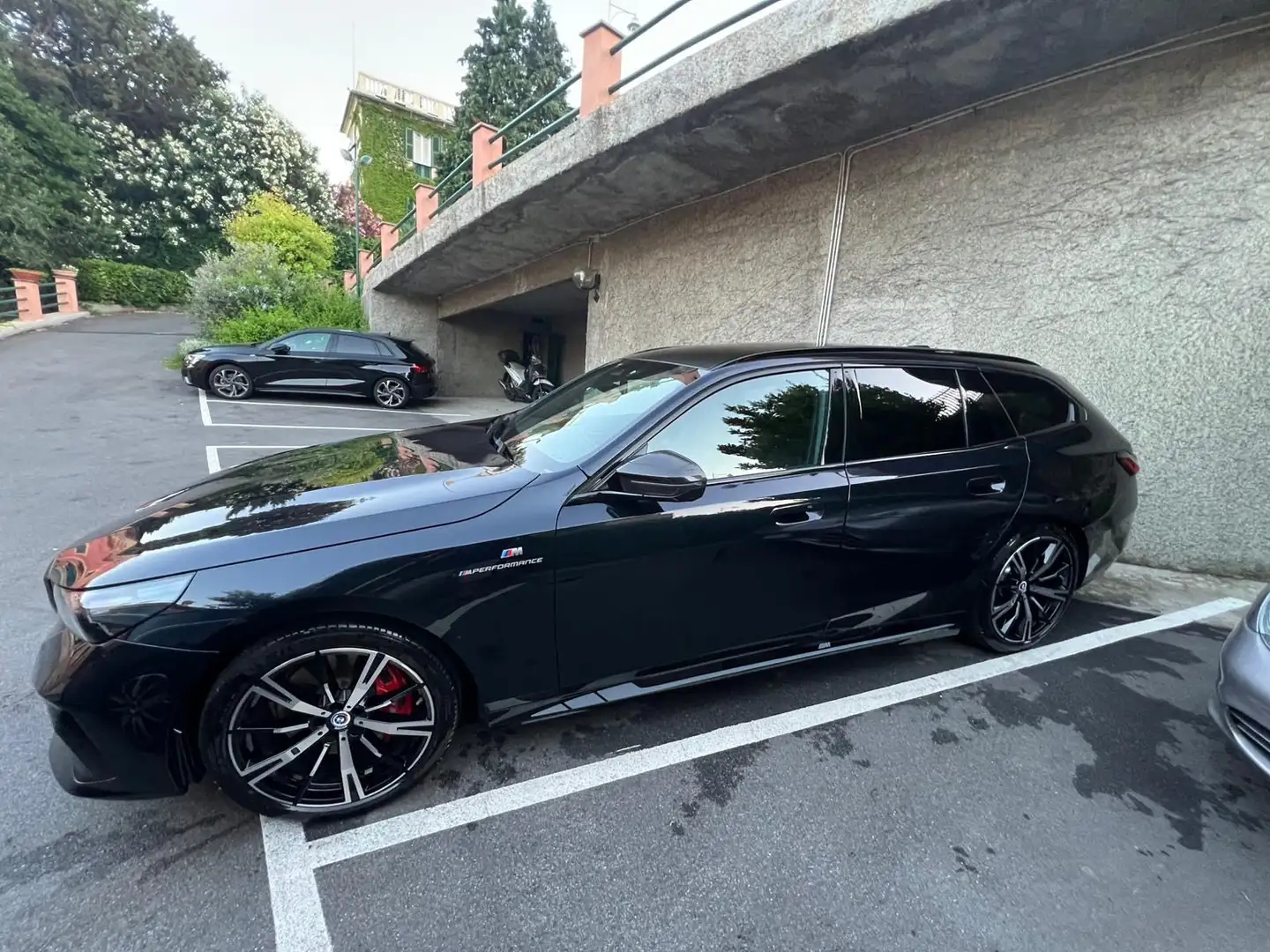 BMW 540 540d Touring 48V xdrive MSport Pro auto - 1