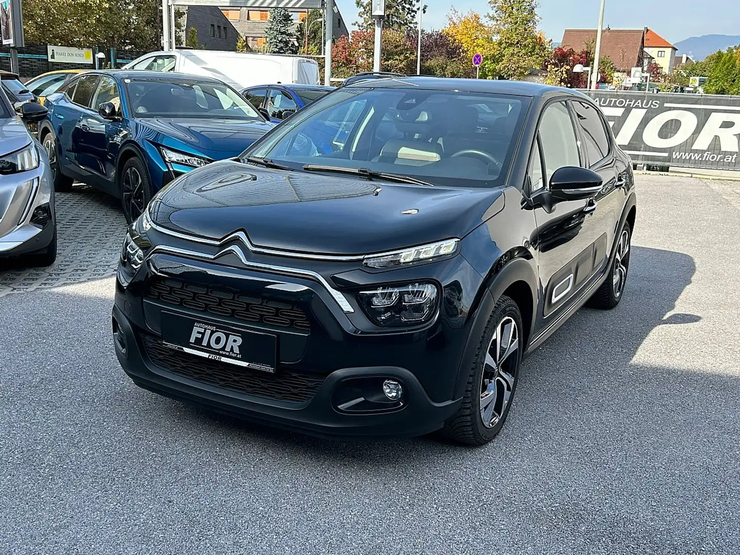 Citroen C3 BlueHDi 100 S&S 6-Gang-Manuell Shine Schwarz - 1