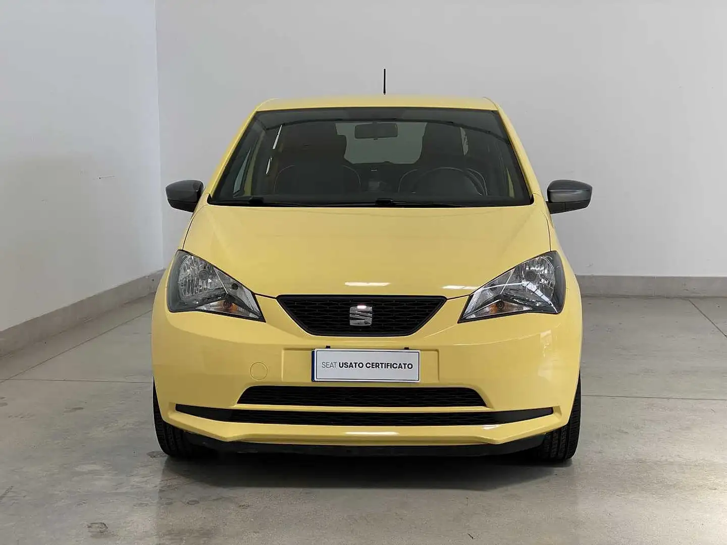 SEAT Mii 1.0 68 CV 5 porte Chic Ecofuel Giallo - 2