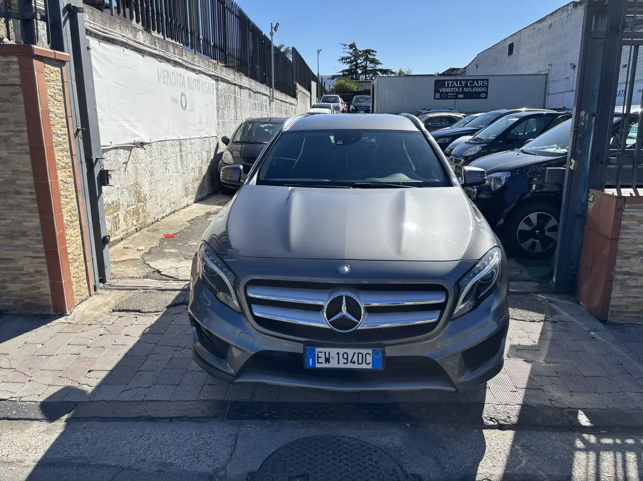 Mercedes-Benz GLA 200