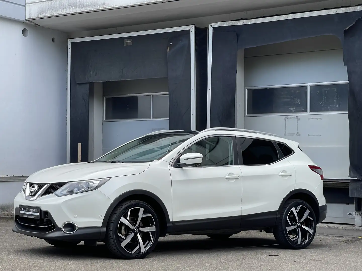 Nissan Qashqai Visia LED Navi Pano Leder Rü-Kamera AHK Weiß - 2